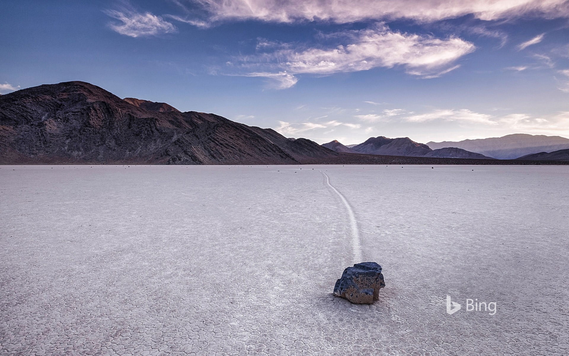 sailing stones death valley