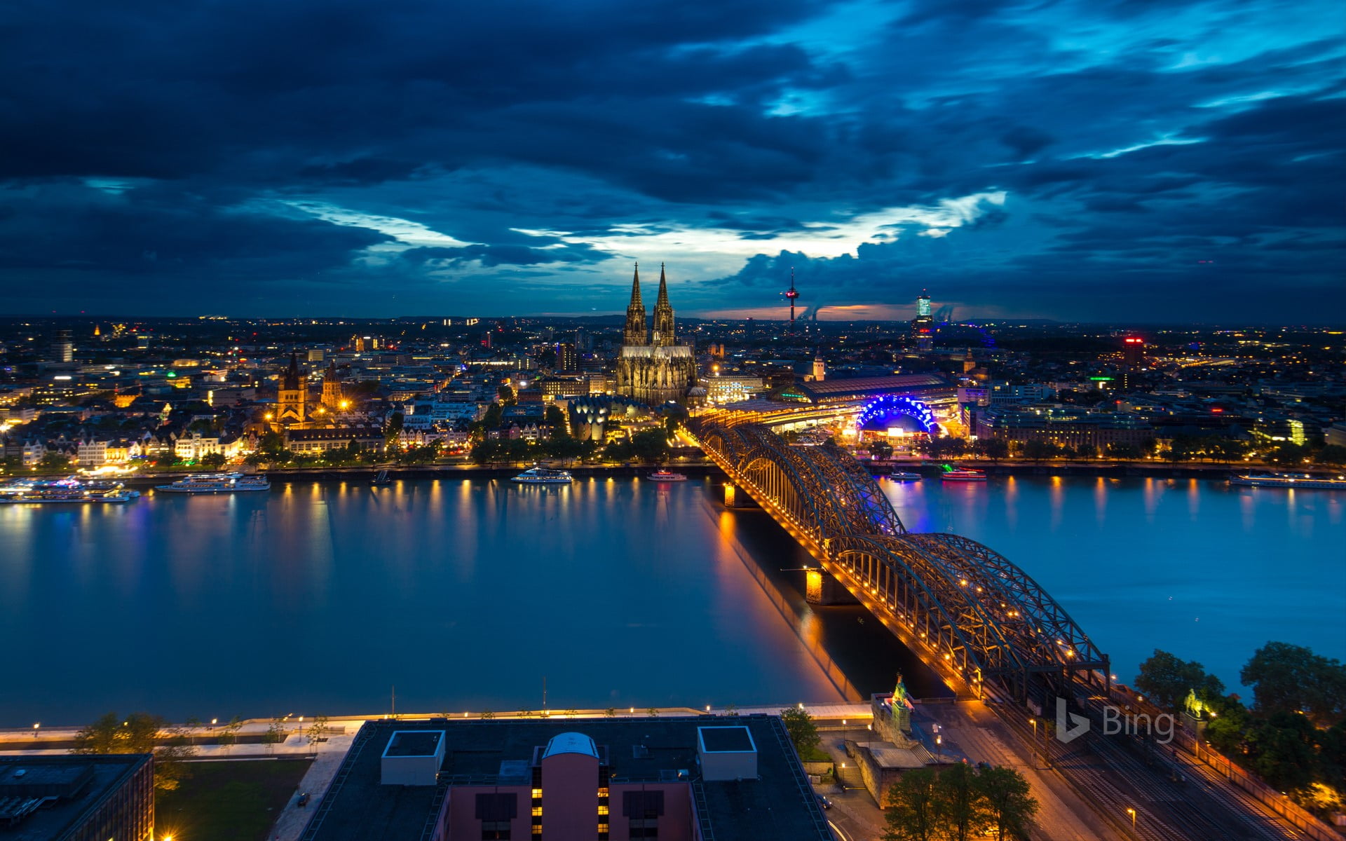 Köln bei Nacht : Deutschlands viertgrößte Stadt